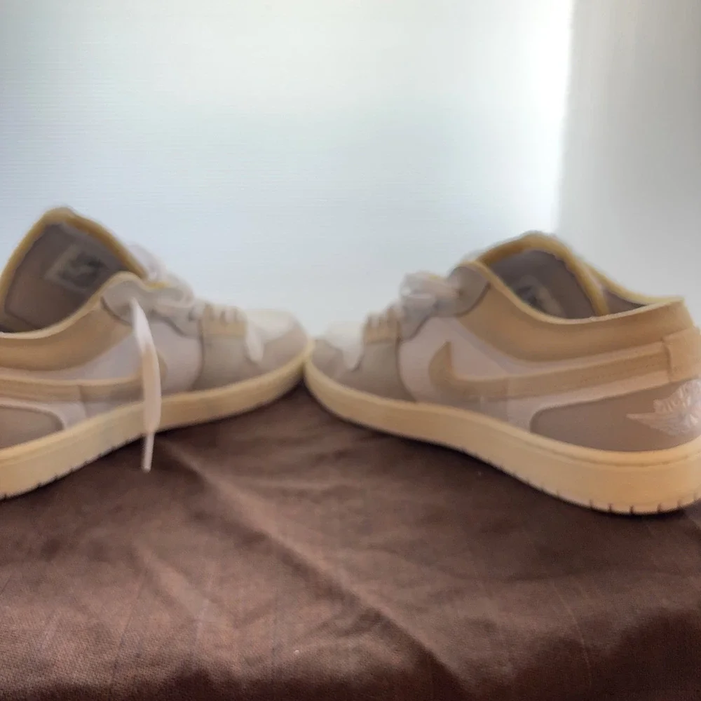 Jordan low se